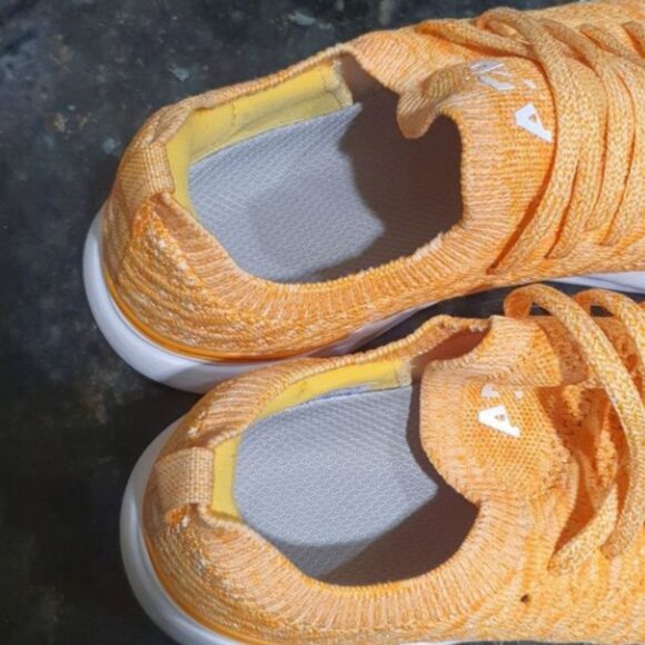 Free People APL × Techloom Wave Sneakers In Orange Slice SZ 10 LIKE NEW! - Picture 10 of 11